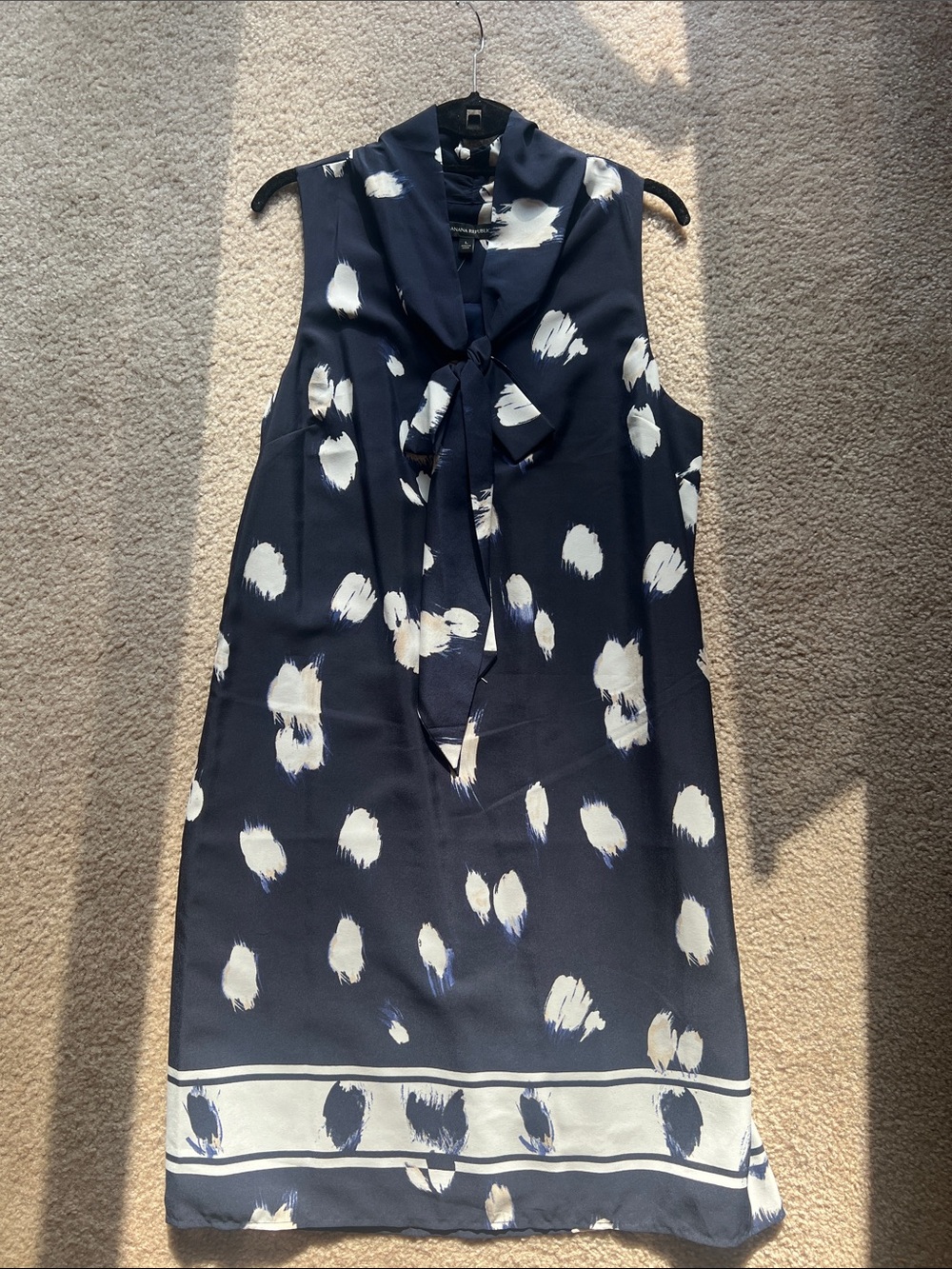 Banana Republic Navy and White Midi Dress with Tie Neck - Size Large - NWT